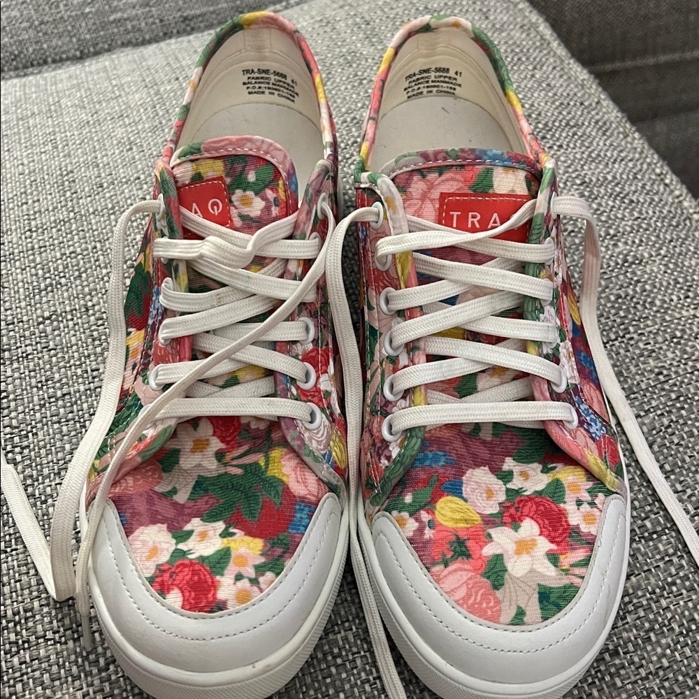 Women’s Traq by Alegria Sneaq Floral Dream Knit Sneakers Size 41 (10.5-11) - Picture 2 of 12